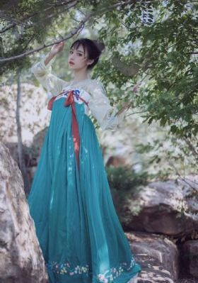 动漫美女被狂揉下部